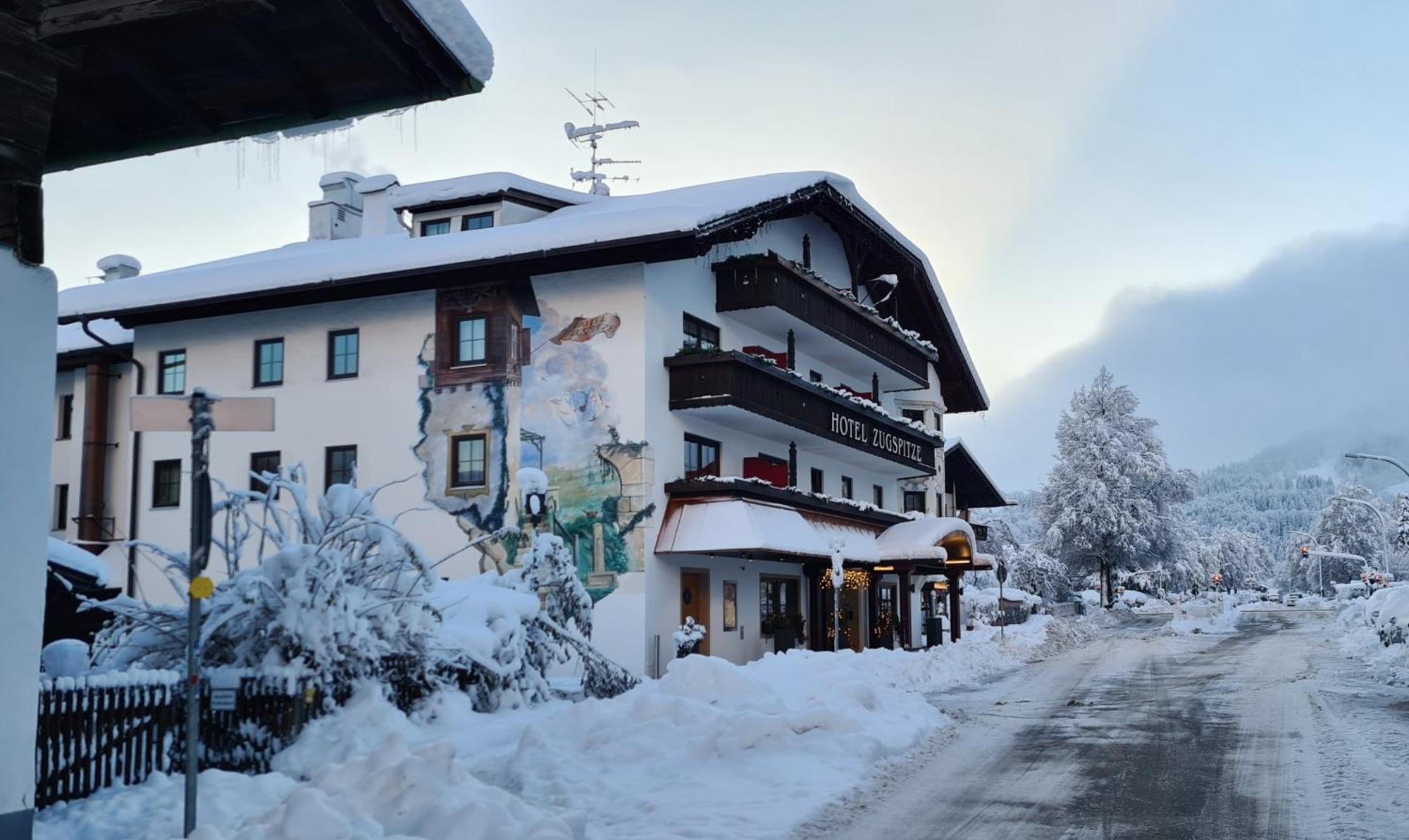 Hotel Zugspitze Garmisch-Partenkirchen Exterior foto